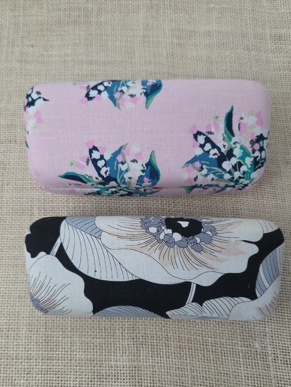Set Of 2 Vera Bradley Floral Fabric Print Hardshell Sunglasses Cases